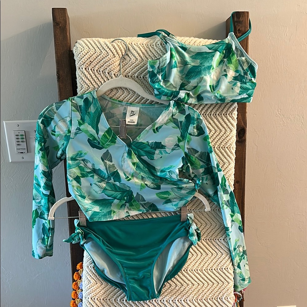 Tropical Leaf Print Girl’s L (10/12) Swim Set